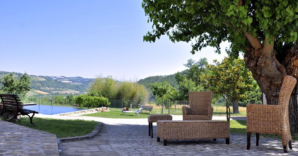 Affittacamere Tuttaterra Serra San Quirico Esterno foto