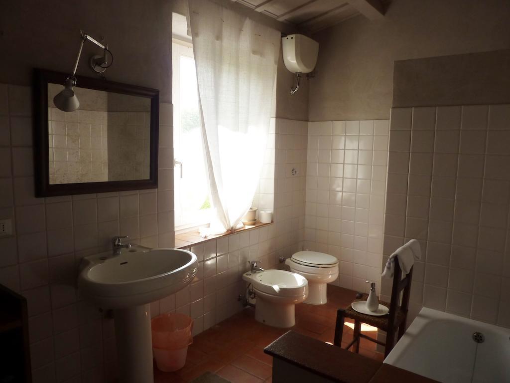 Affittacamere Tuttaterra Serra San Quirico Camera foto